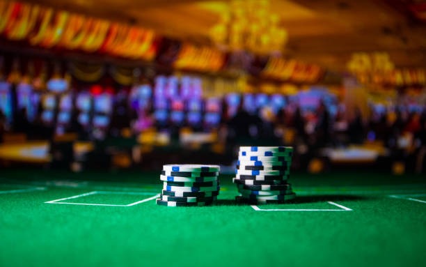 Live dealer at Dream Gaming blackjack table with multiple camera angles
